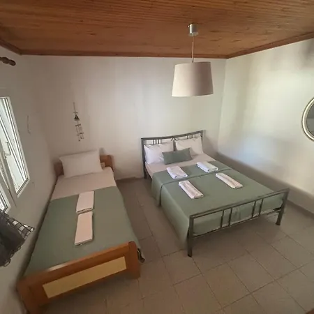 Family House In * Βρασνά