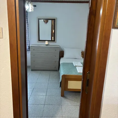Family House In Σπίτι διακοπών Βρασνά