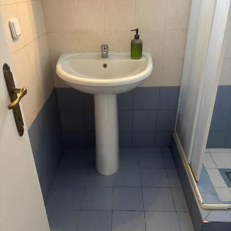Family House In Σπίτι διακοπών Βρασνά