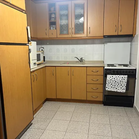 Family House In Σπίτι διακοπών Βρασνά